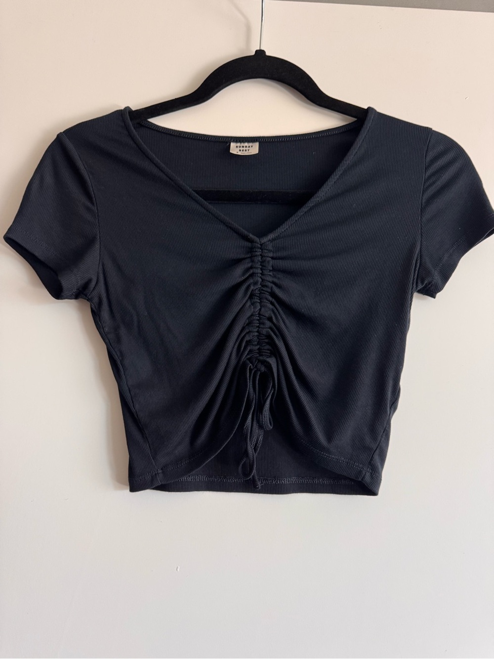 Aritzia Sunday Best Black Rue T-Shirt